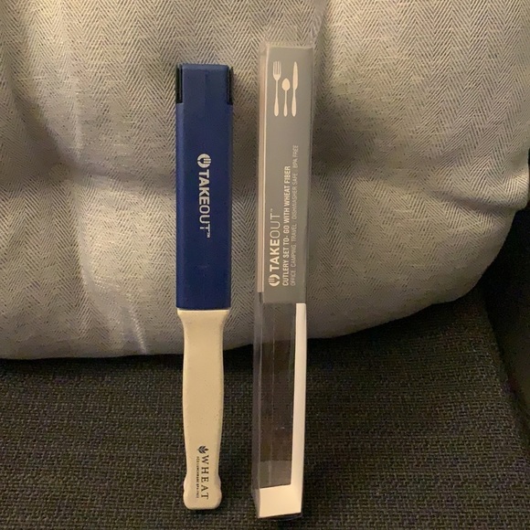 Cutlery Set To-Go with Wheat Fibre Fork, Knife, Spoon and Salt & Pepper - Picture 3 of 6